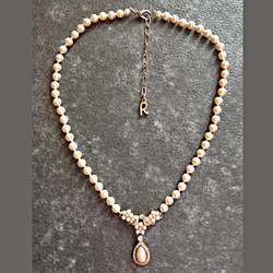 Simulated pearl and pendant necklace